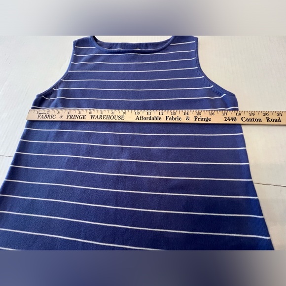 CHICO’S SIZE 2 SLEEVELESS HIGH NECK TANK  PURPLE AND WHITE HORIZONTAL STRIPES - Picture 4 of 8